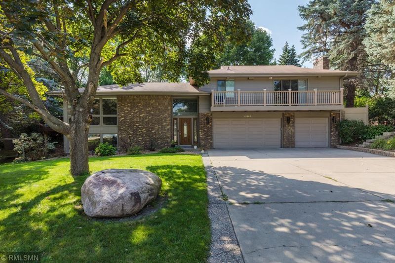 10608 Utica Rd, Bloomington, MN 55437