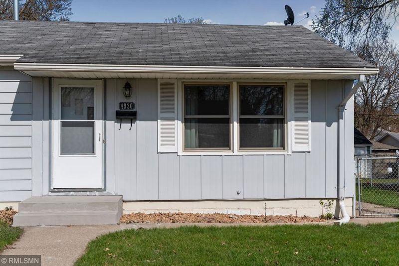 4930 Thomas Ave N, Minneapolis, MN 55430