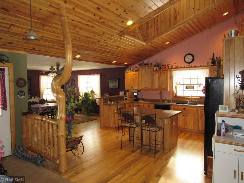 1863 Foxtail Ln SW, Backus, MN 56435