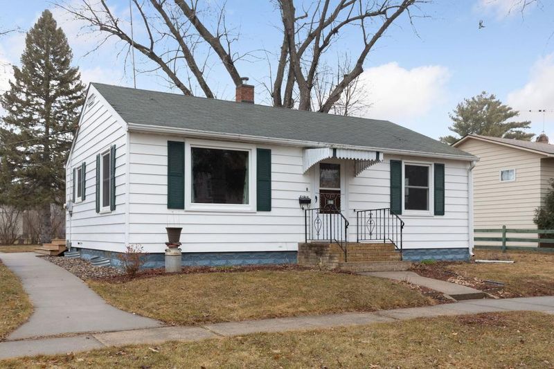 627 Lake St, River Falls, WI 54022