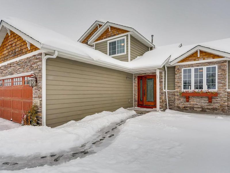 305 Edelweiss Cir NW, Saint Michael, MN 55376