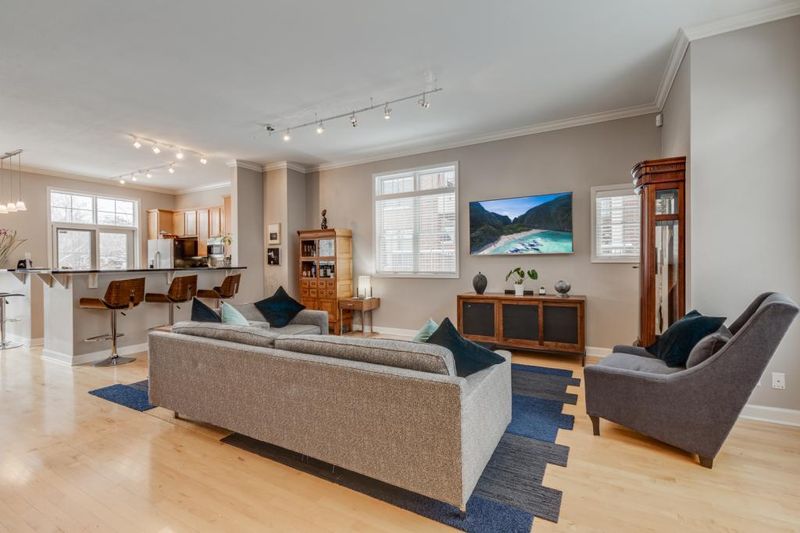 849 River Mews Ct, Minneapolis, MN 55414