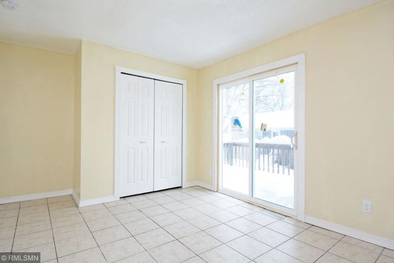 502 Sunnyside Ln, Hopkins, MN 55343