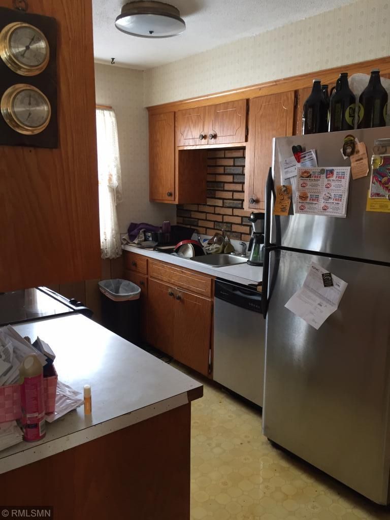 996 Baldwin Dr, Apple Valley, MN 55124