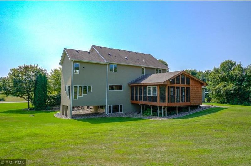 854 Jasmine Ave N, Lake Elmo, MN 55042