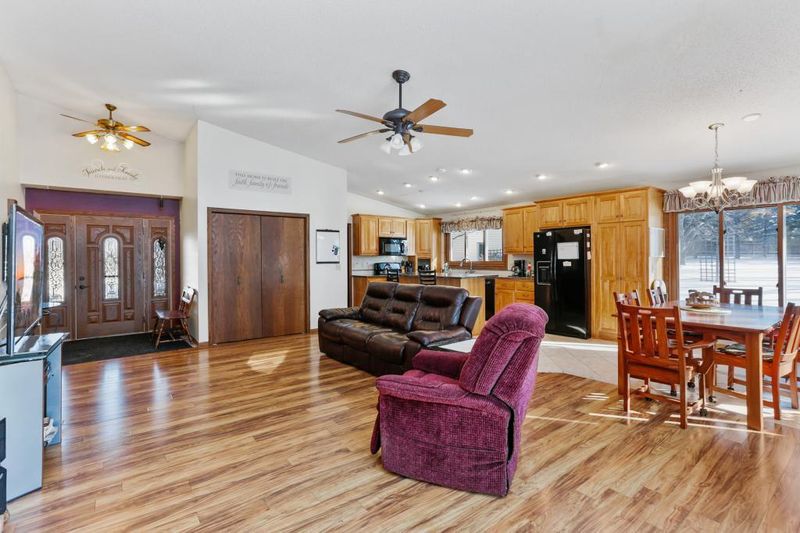 7733 W 99th Street Cir, Bloomington, MN 55438
