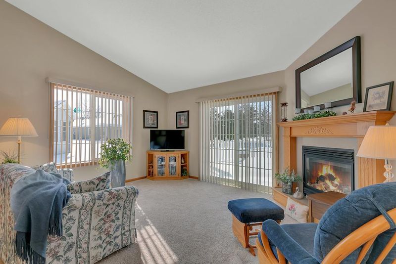 1001 Diamond Willow Cir, Waite Park, MN 56387