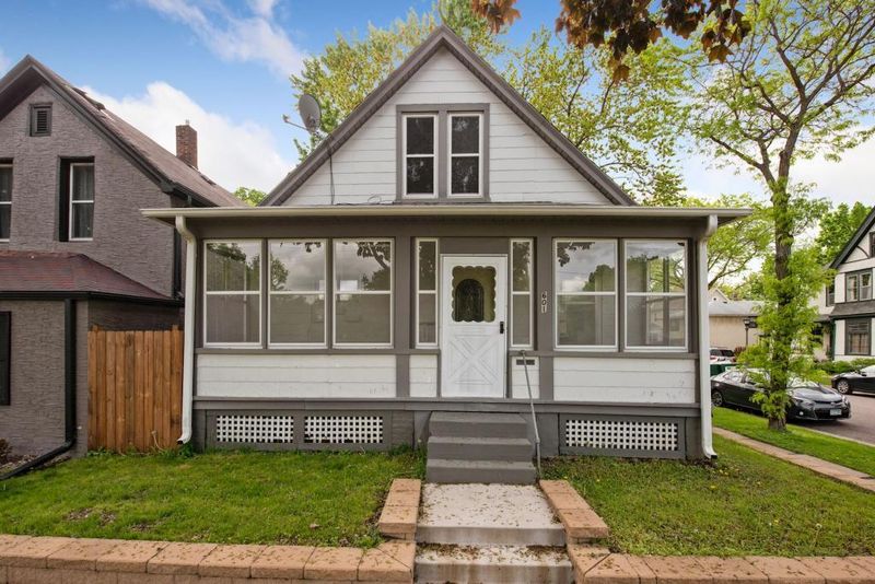 601 Bay St, Saint Paul, MN 55102