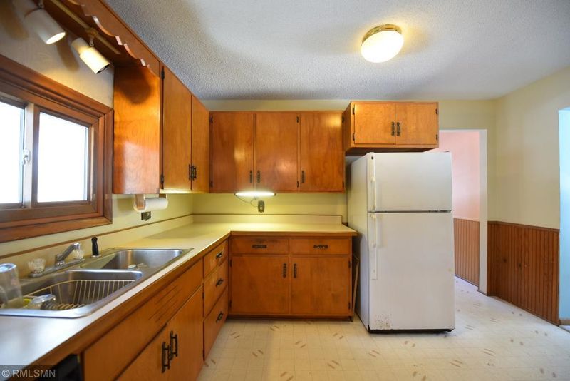16687 Gilbert Lake Rd, Brainerd, MN 56401