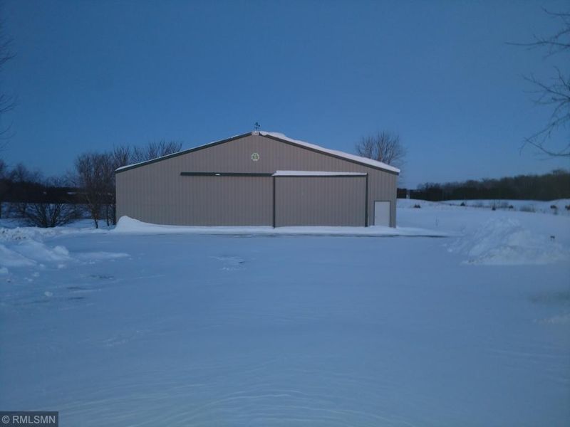 24875 Olinda Trl, Lindstrom, MN 55045