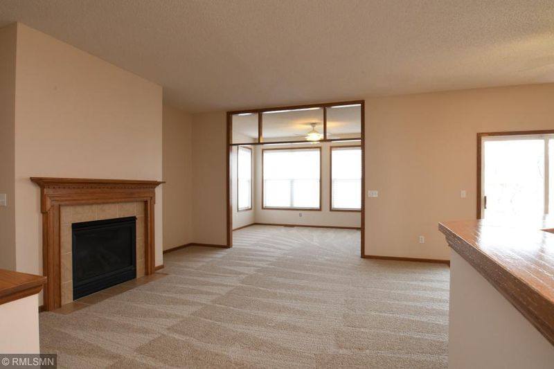 1617 Johnny Cake Ridge Ln, Eagan, MN 55122
