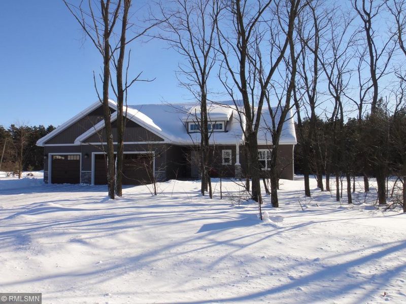 1466 Avonlea Ln, Fall Creek, WI 54742