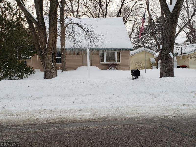 8868 Hallmark Ave S, Cottage Grove, MN 55016