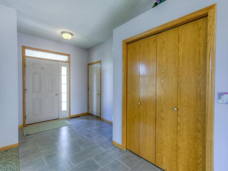 10016 Juniper Ave N, Brooklyn Park, MN 55443