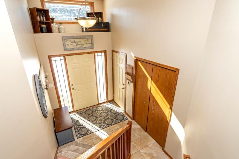 602 7th St SW, Pine Island, MN 55963
