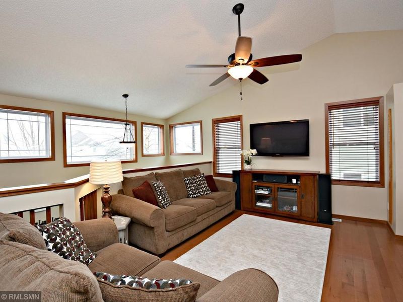 16288 Tahinka Ct NW, Prior Lake, MN 55372