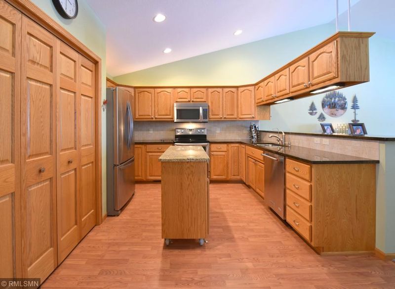 14740 Par Dr, Baxter, MN 56425