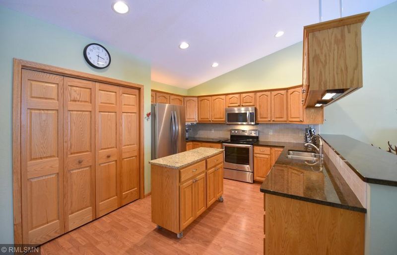 14740 Par Dr, Baxter, MN 56425