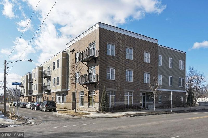 2850 Cedar Ave S #206, Minneapolis, MN 55407