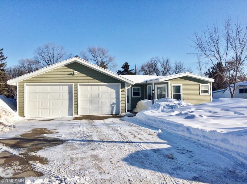 306 S Farwell St S, Verndale, MN 56481