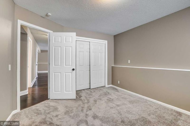 12022 Blackfoot St NW, Coon Rapids, MN 55433