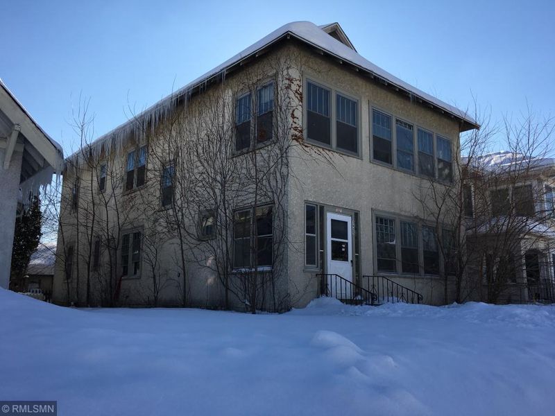 3925 15th Ave S, Minneapolis, MN 55407