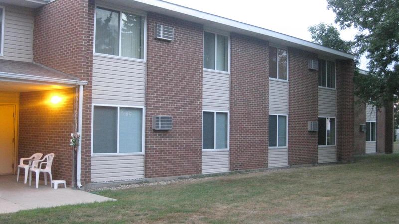 300 Highland Ct, Tyler, MN 56178