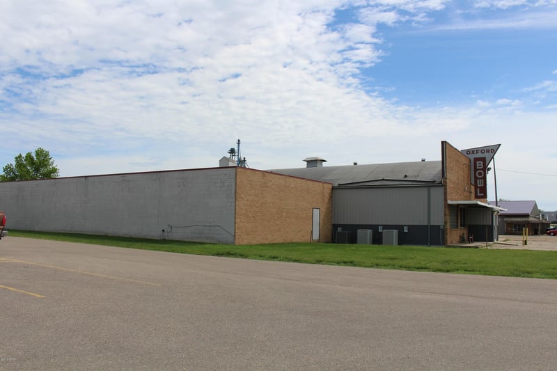 325 W Oxford St, Worthington, MN 56187