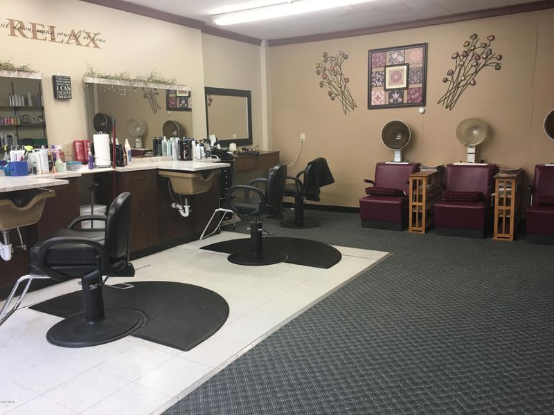 118 W 1st St, Fairmont, MN 56031