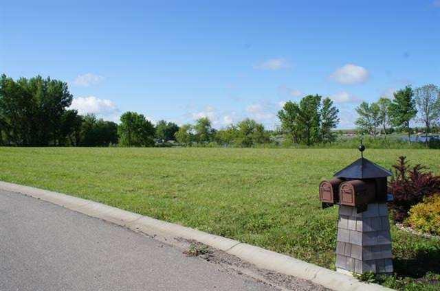 9 Lighthouse Ln, Slayton, MN 56172