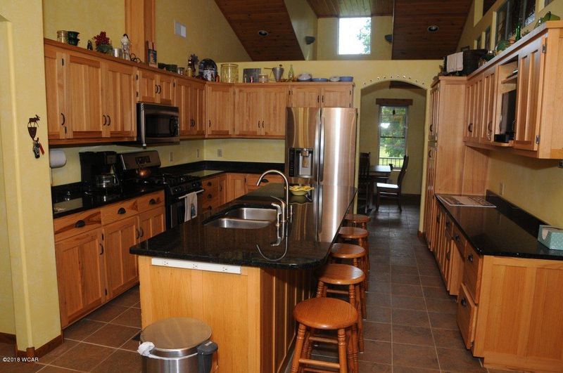 8391 Oak Ridge Dr, Spicer, MN 56288