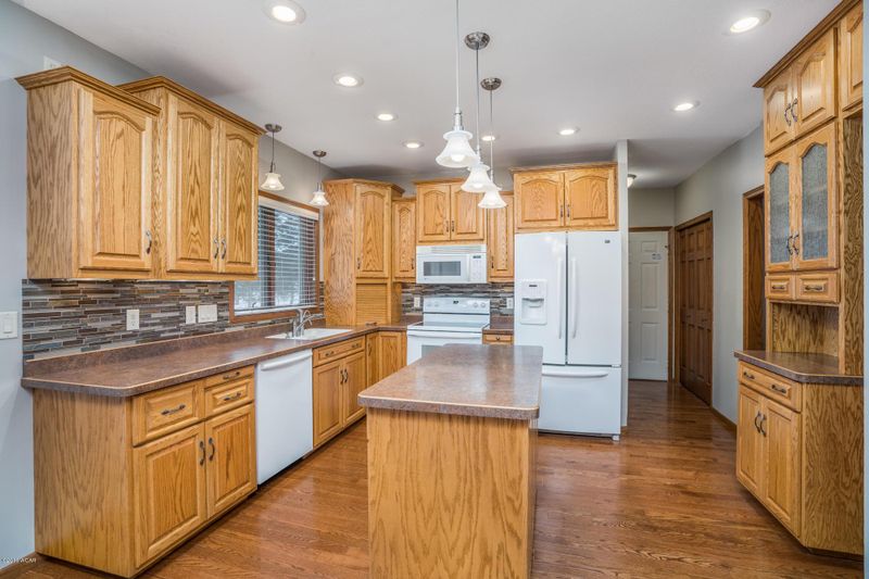2009 19th Ave SW, Willmar, MN 56201