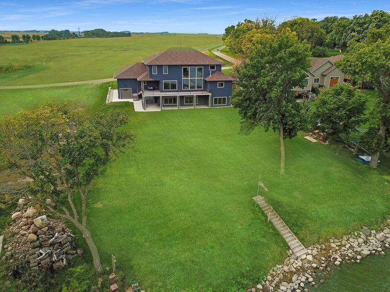 12 Cheryl Ave, Slayton, MN 56172
