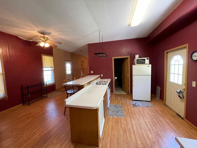 315 Center St, Cobden, MN 56085