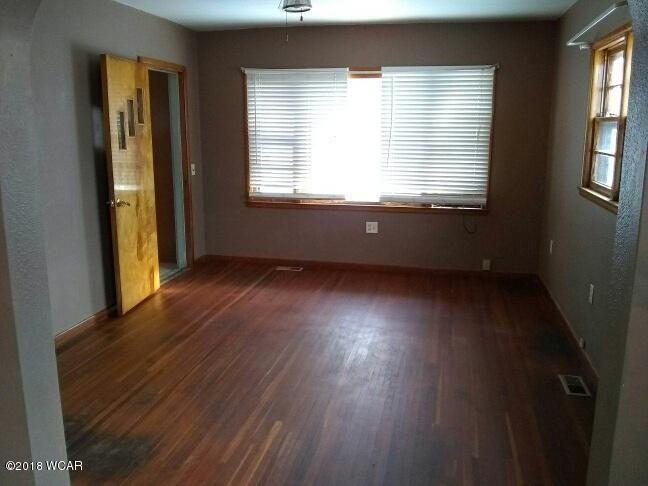 204 S Park St, Hendricks, MN 56136