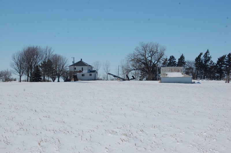 33887 King Ave, Rushmore, MN 56168