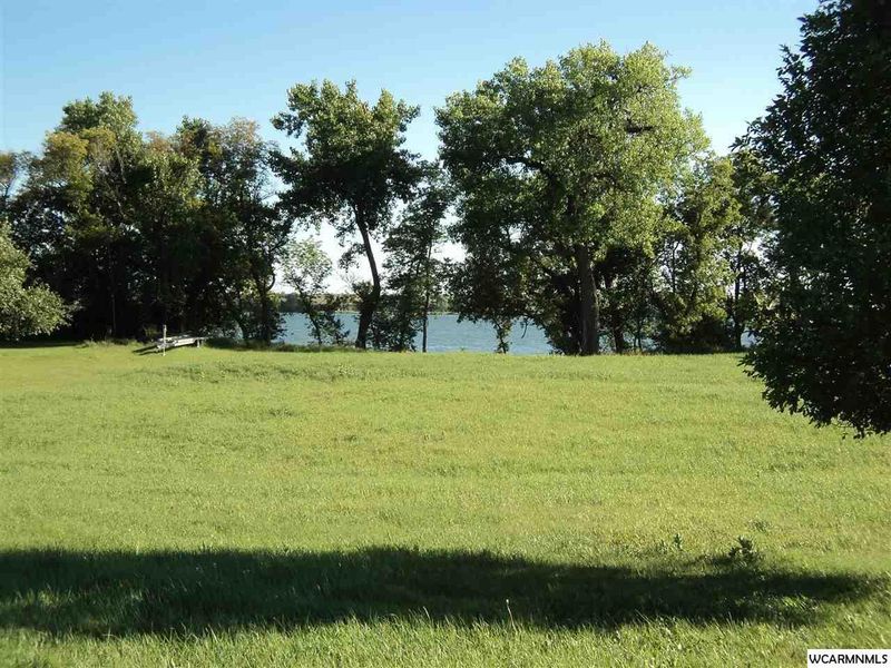 35441 Valhalla Dr, Clinton, MN 56225