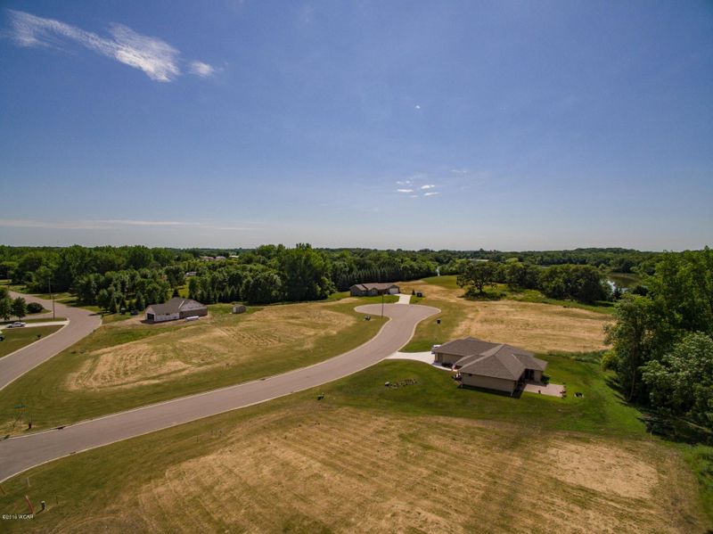616 Loretta Cir, Spicer, MN 56288
