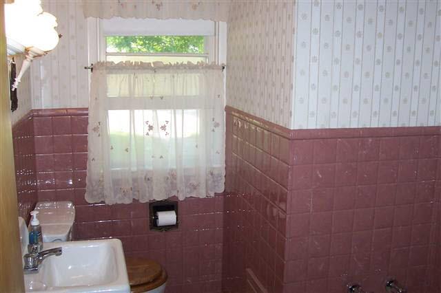 203 Lexington, Milroy, MN 56263