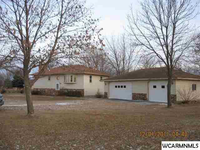 38835 125 St, Blue Earth, MN 56013