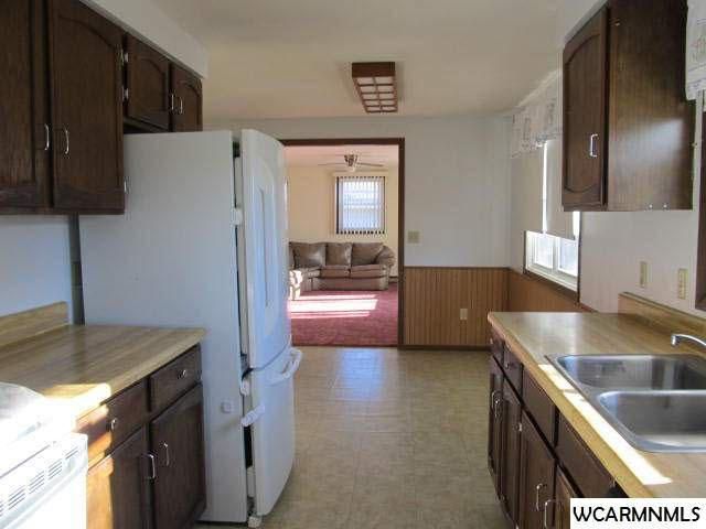 201 Walnut St, Sacred Heart, MN 56285