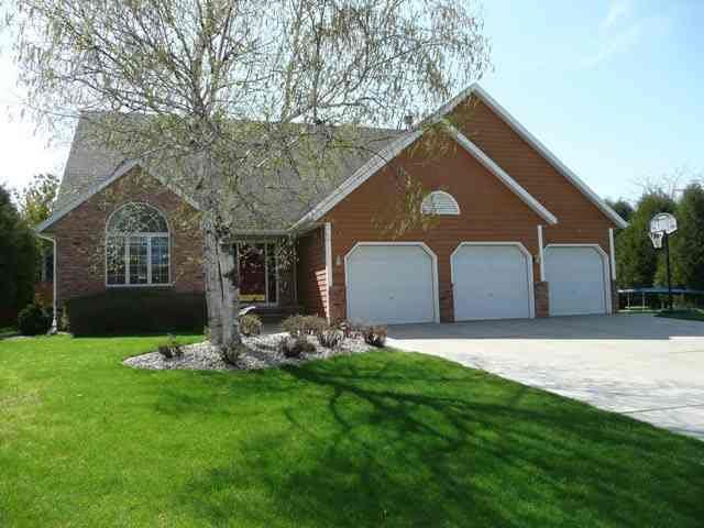 1504 SW Hansen Dr, Willmar, MN 56201