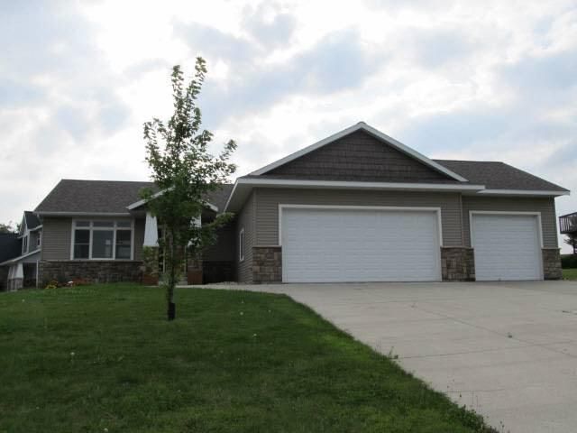 3335 W Eagle Ridge Dr, Willmar, MN 56201