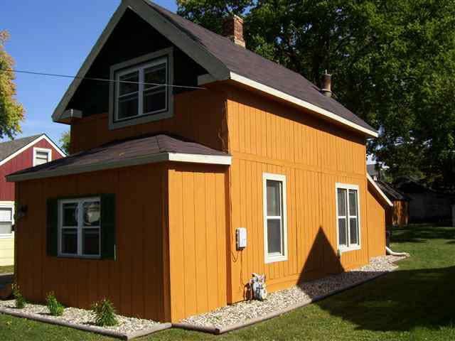 701 SE 2 St, Willmar, MN 56201