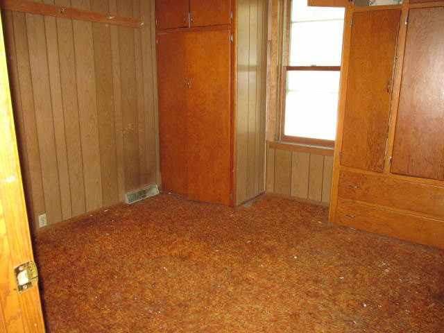 146 W Stearns Ave, Eden Valley, MN 55329
