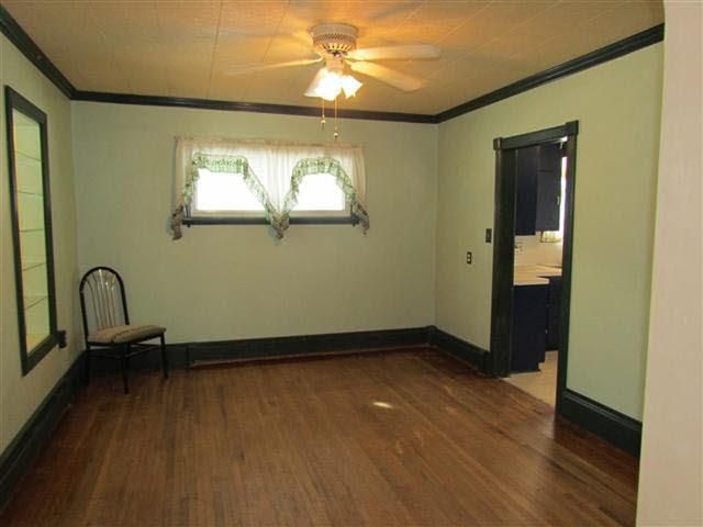 304 S Osborne St, Sherburn, MN 56171