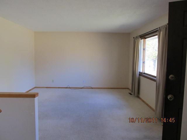 601 SW 27 Ave, Willmar, MN 56201