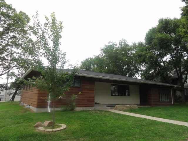 119 S 4th St, Montevideo, MN 56265