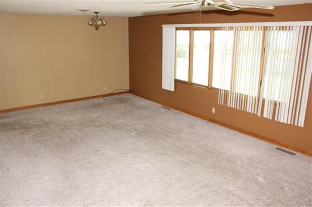 119 S 4th St, Montevideo, MN 56265