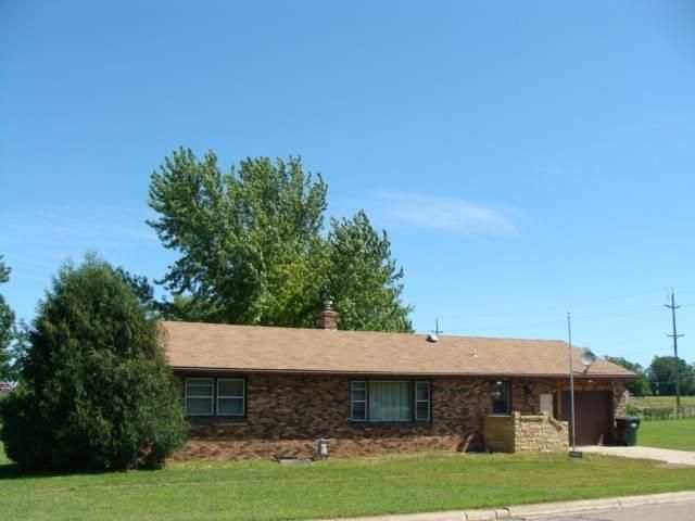 525 E Walnut, Sacred Heart, MN 56285